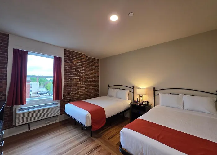 Historic Griffin Hotel